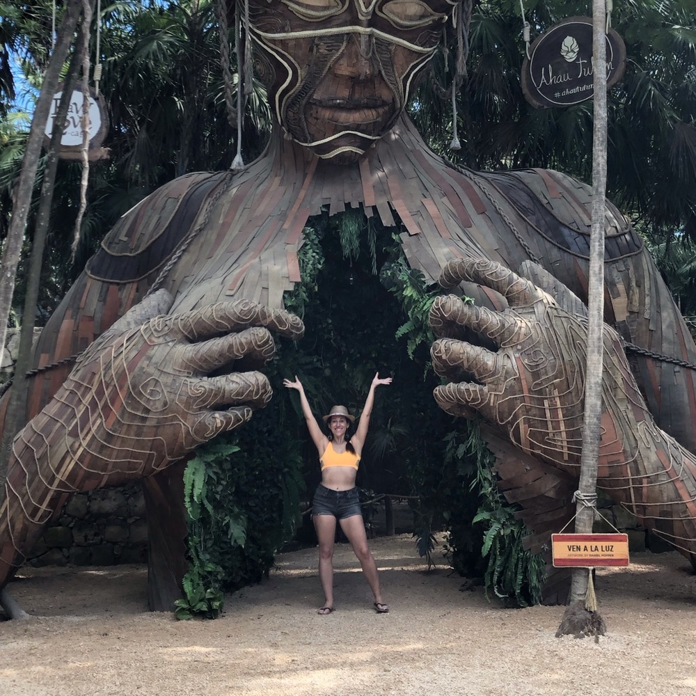 Meet your Posher, Alyssa